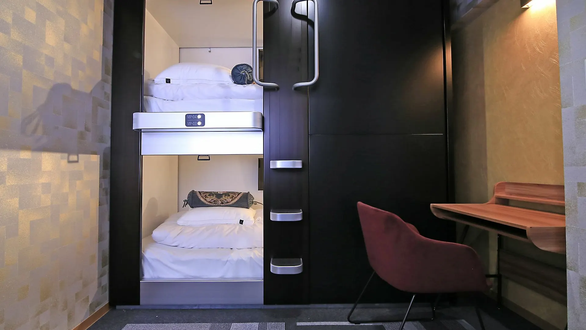 The Global Hotel Tokyo 0*,
